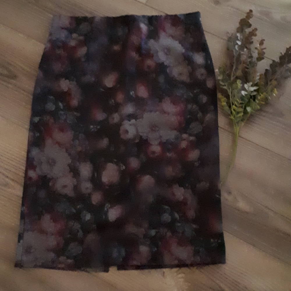 Melanie Lyne Ladies Skirt